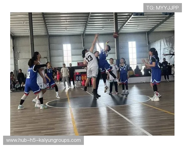 中国女篮用拼搏赢得荣耀，中国女篮强势夺金